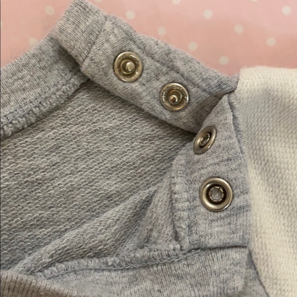 Sweatshirt - Picture 2 of 4